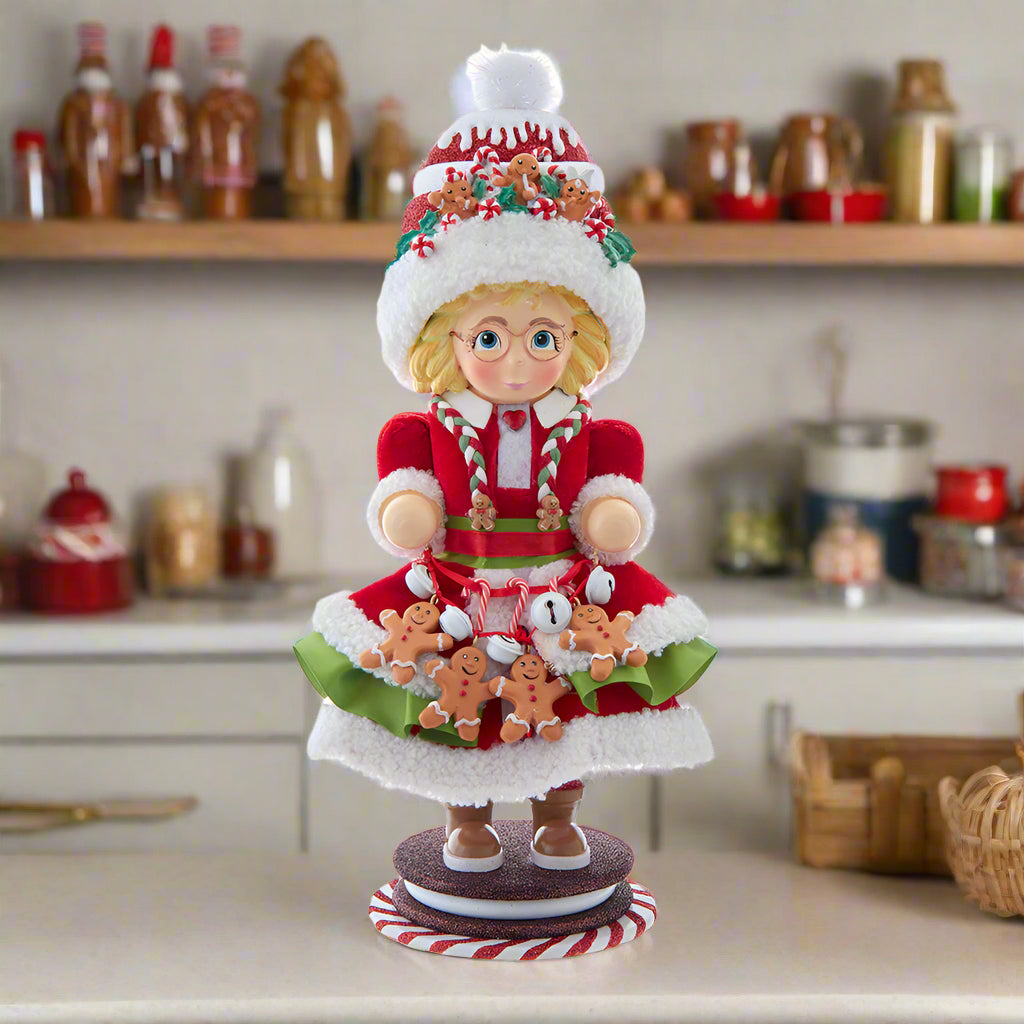 Hollywood Mrs Claus the Gingerbread Baker Nutcracker 14