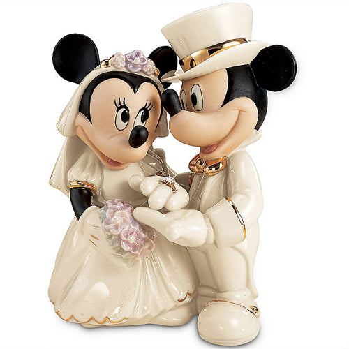 Disney Showcase Minnie's Dream Wedding Figurine