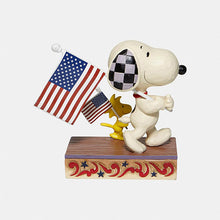 Load image into Gallery viewer, Glory March Snoopy &amp; Woodstock with American Flags
