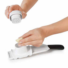 Load image into Gallery viewer, Garlic Slicer
