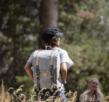 Load image into Gallery viewer, Frontier Picnic Backpack Set Service for 4
